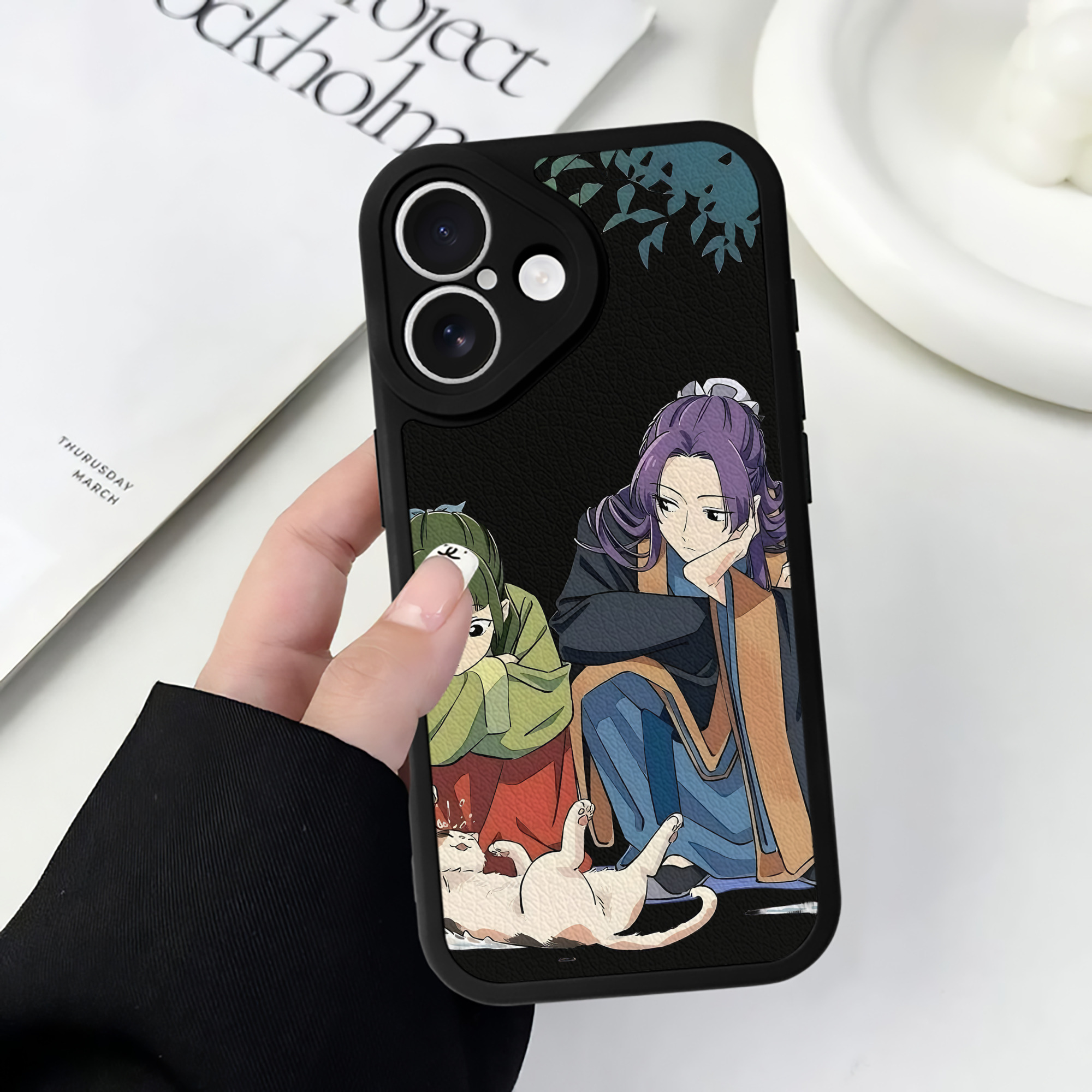 （画像用） 薬屋のひとりごと The Apothecary Diaries 【iPhone 16シリーズ対応】シリコンスマホケース（レザー調） 材質：シリコン